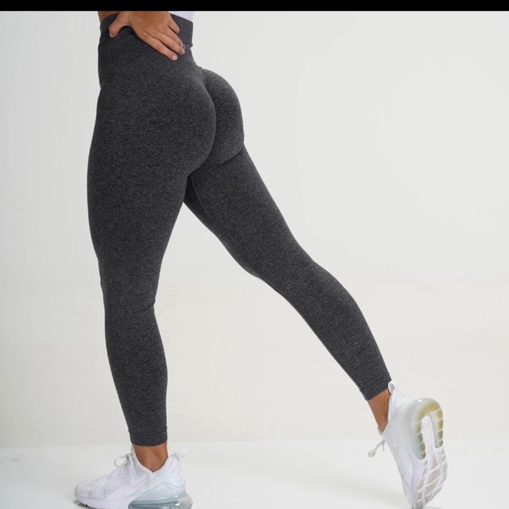 NVGTN NV black speckled leggings ( no contour )